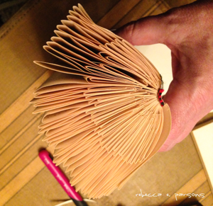 paper-craft-DIY-flowers-folded-book-block