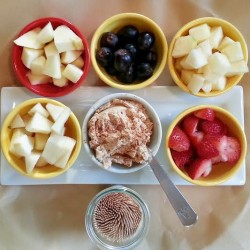 Quick & Easy Healthy Snacks for Kids - Mom it ForwardMom it Forward